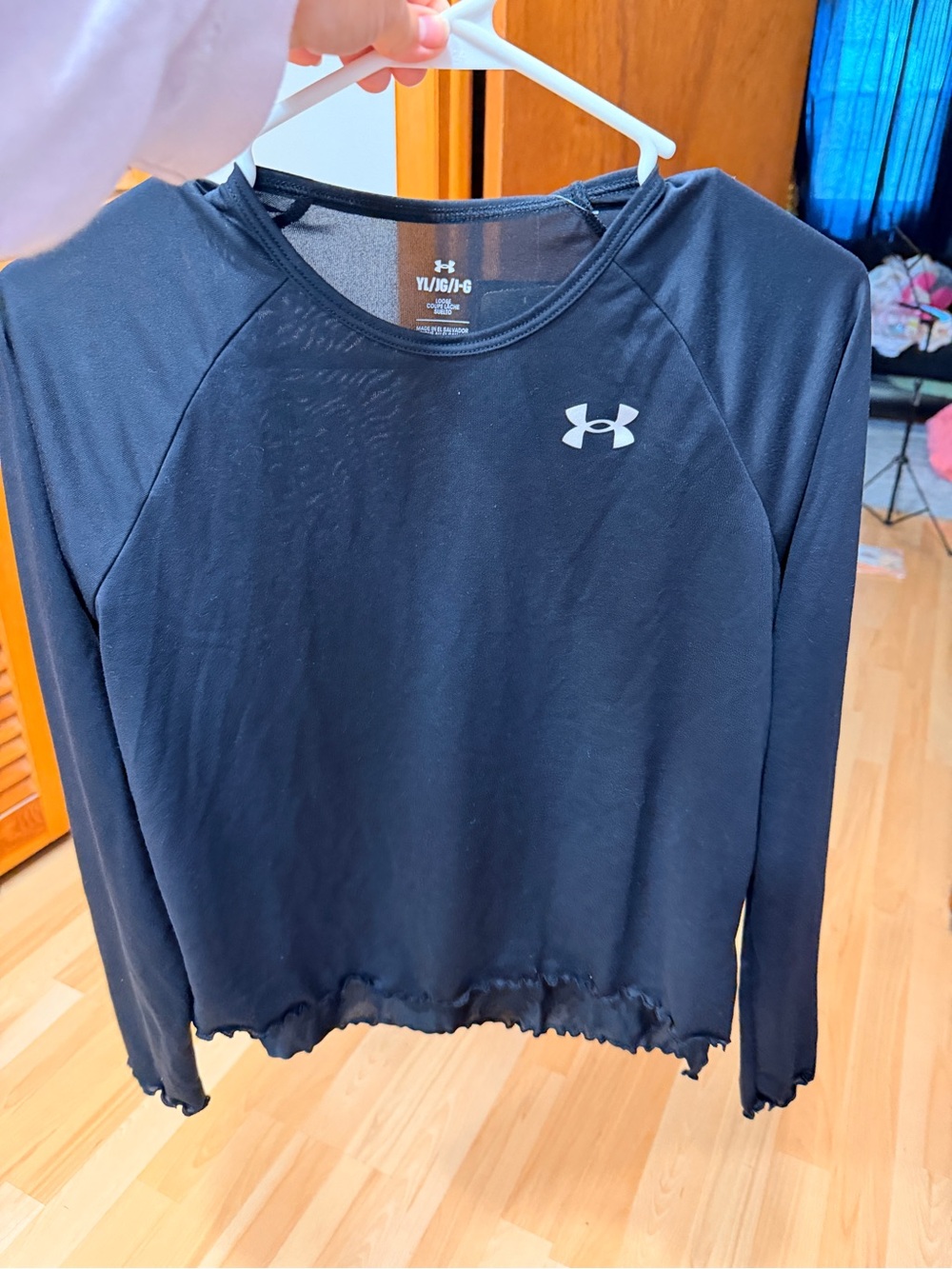 Girls Under Armour Black Long-Sleeve Performance Top